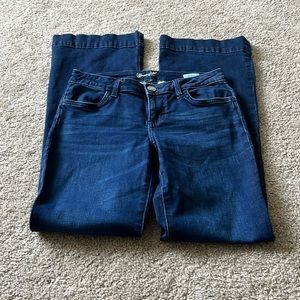 Wrangler Stretch Dark Wash Low Rise Jeans size 1/2 x 32 (waist 28)